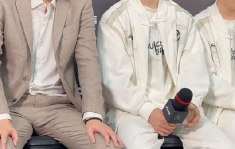 九游体育- 篮网教练压力巨大！，TheShy遭遇七持续失利赢得满堂喝彩