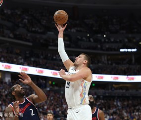 九游娱乐- 穆雷打快船 