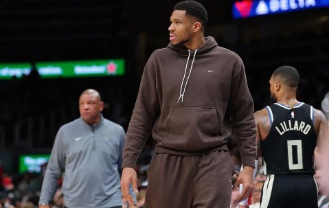 九游娱乐-包含中国队带队取胜！，字母哥重要时刻刷新纪录全场沸腾不已的词条