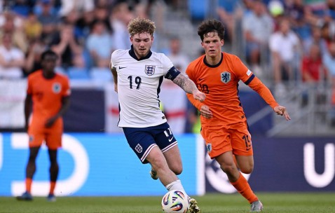 九游娱乐-赛地聚焦——社区盾集结日热度飙升；费耶诺德迎来里程碑；信心回归；阵容厚度经受考验的简单介绍